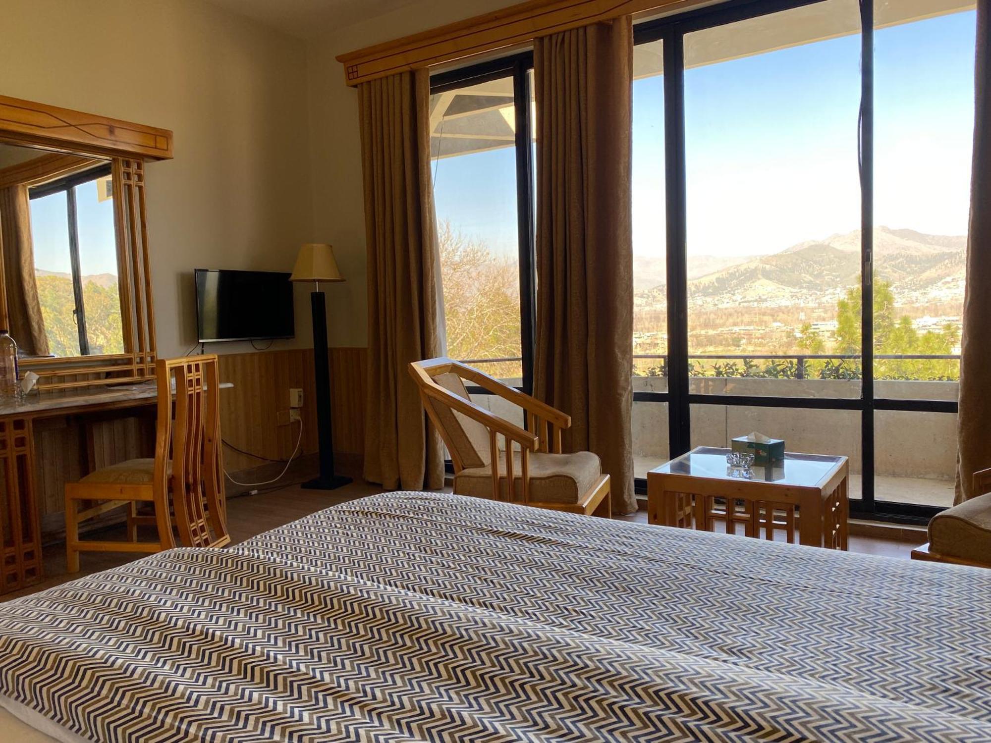 Rock City Resort Mingora Esterno foto