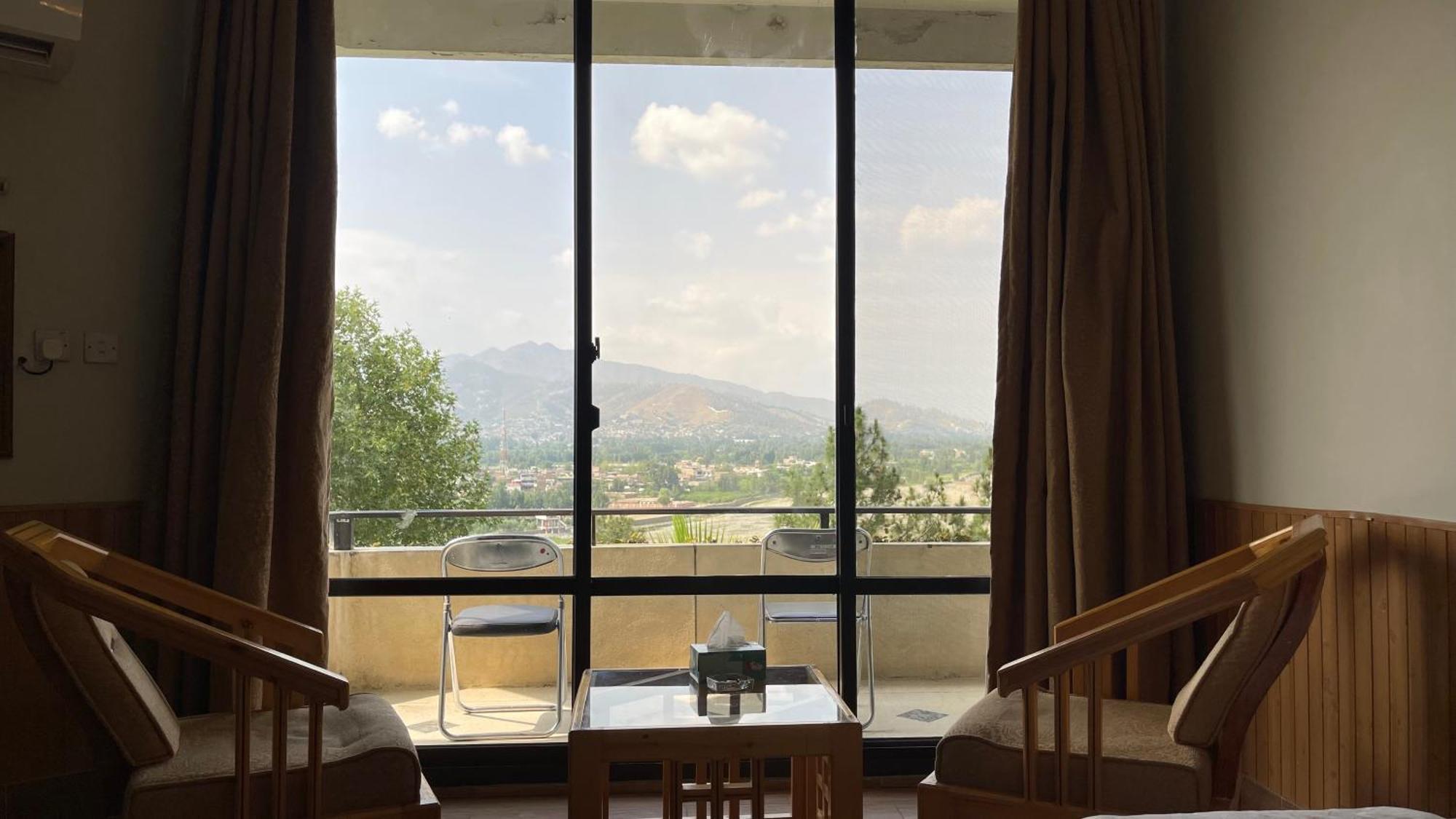Rock City Resort Mingora Esterno foto