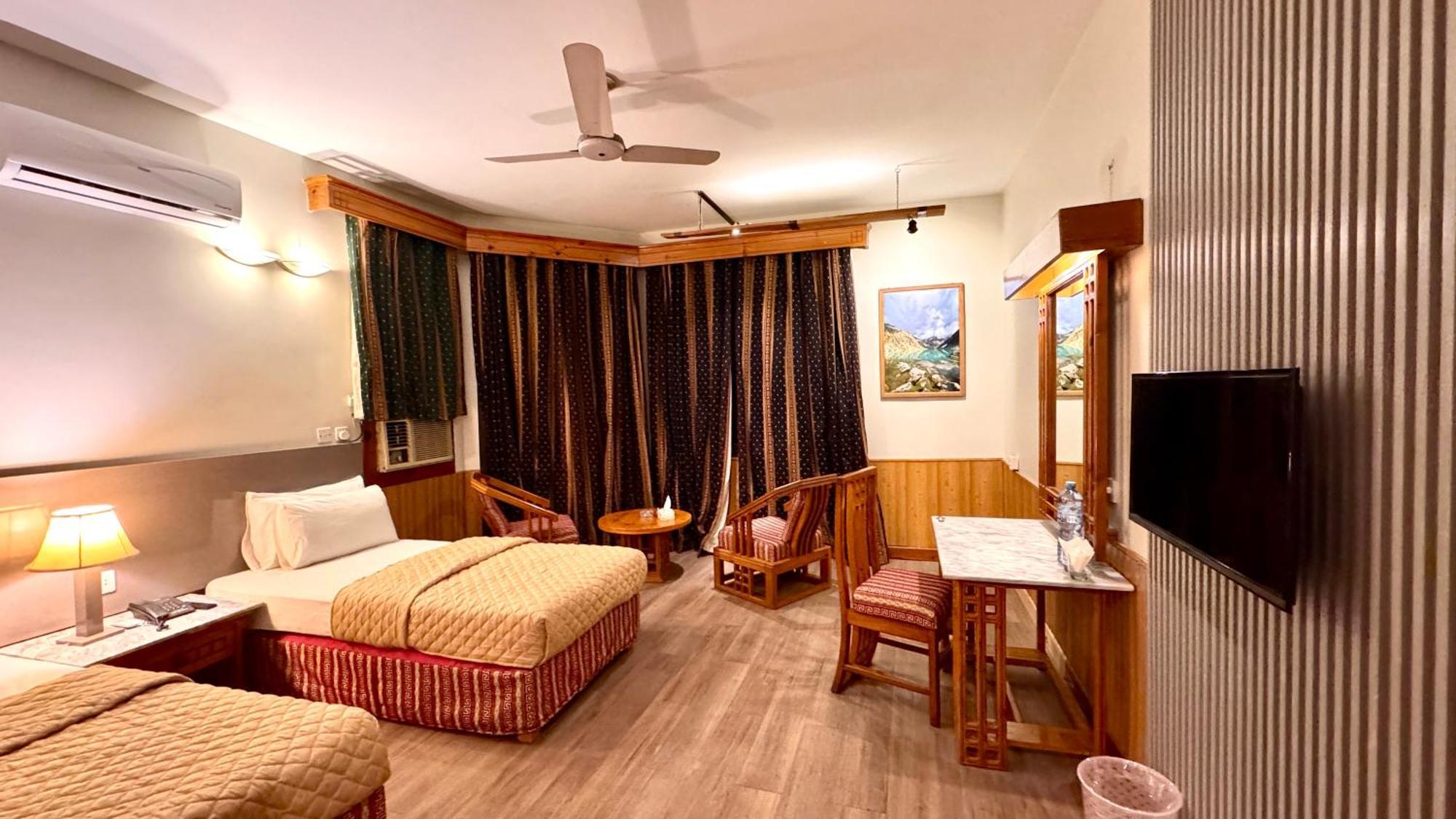 Rock City Resort Mingora Esterno foto